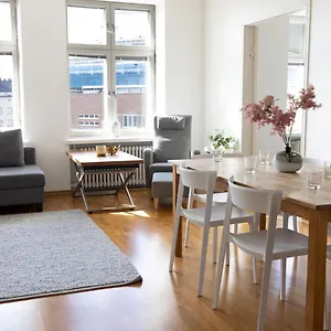 https://2ndhomes-stunning-top-floor-residence-with-sauna-and-balcony.tophotelshelsinki.com